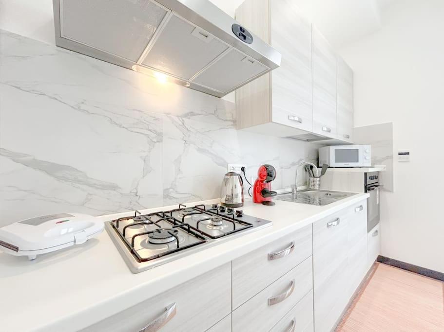 Elegant Apartment - Wifi - Smart Tv - Netflix Genova Esterno foto