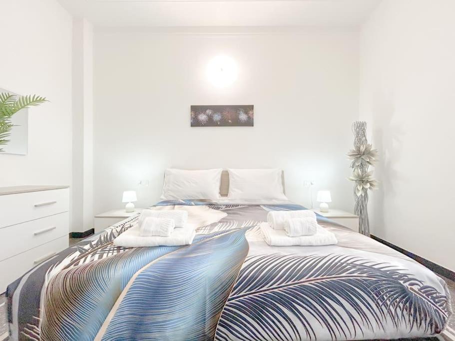 Elegant Apartment - Wifi - Smart Tv - Netflix Genova Esterno foto