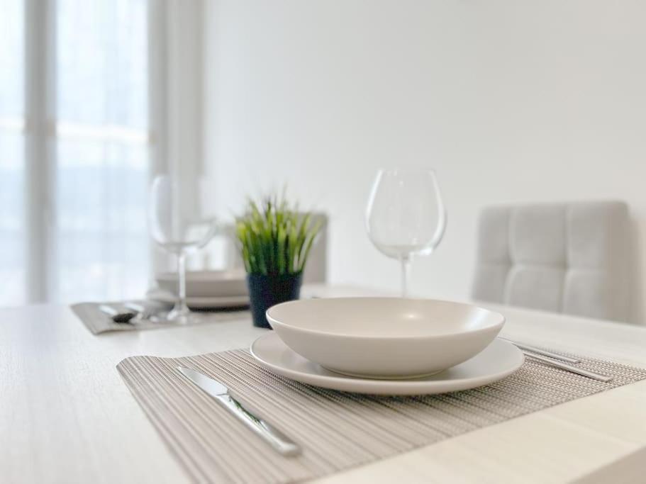 Elegant Apartment - Wifi - Smart Tv - Netflix Genova Esterno foto